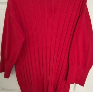 Apt. 9 Vibrant Red Crew Neck Sweater. Great For Holidays Or Any Occassion.